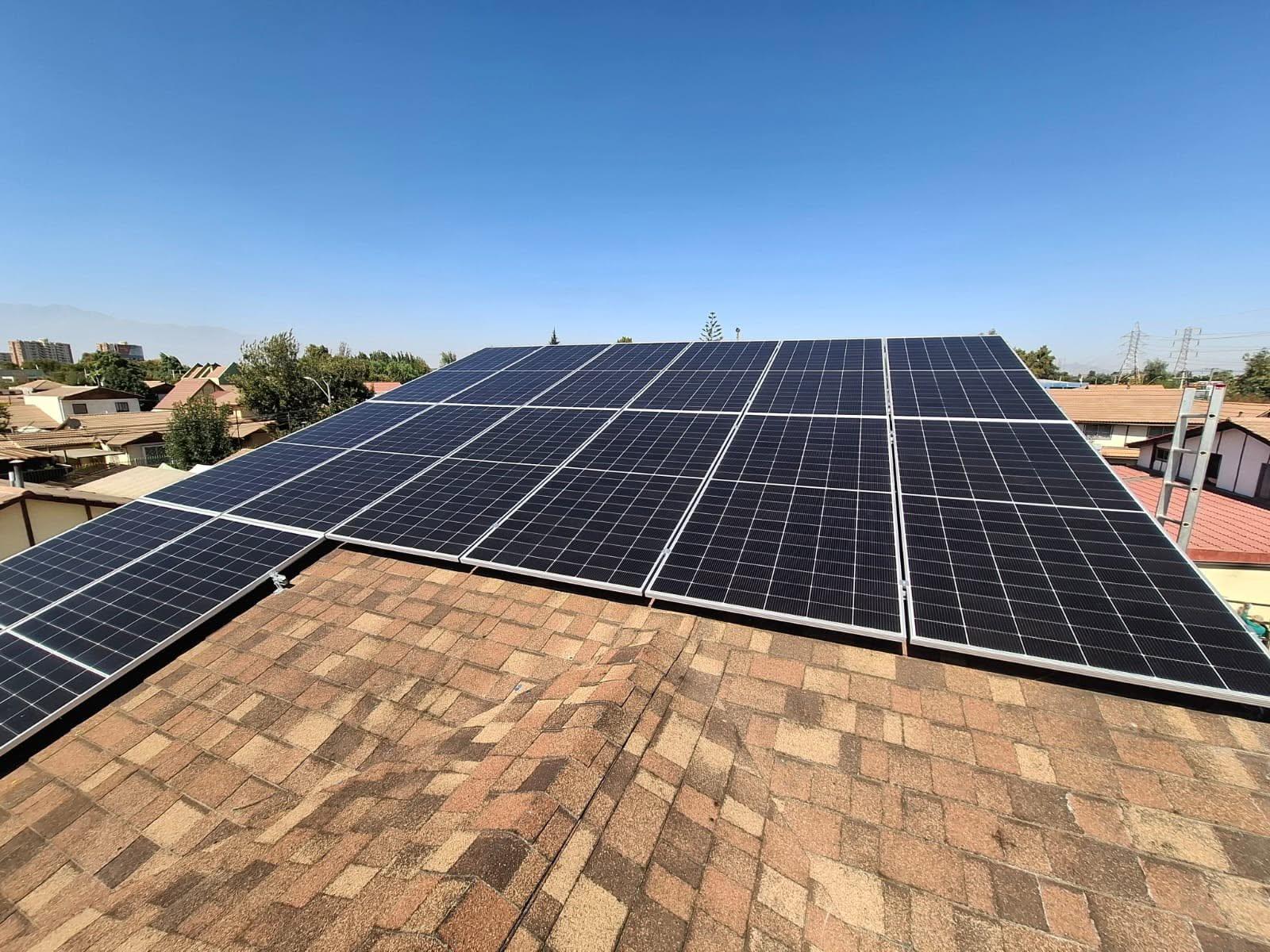 Instalación solar con almacenamiento en Estación Central